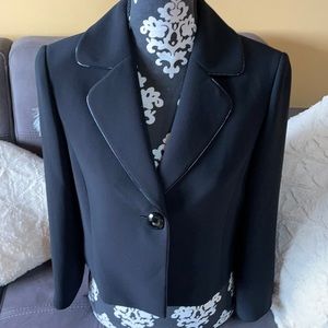 TAHARI Arthur S.Levine Black Blazer Jacket Size 8